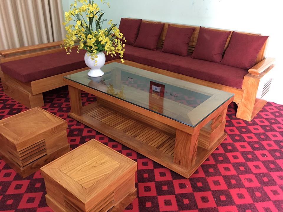 Tư vấn: Nên chọn mua bàn ghế gỗ hay sofa cho phòng khách là hợp lí?